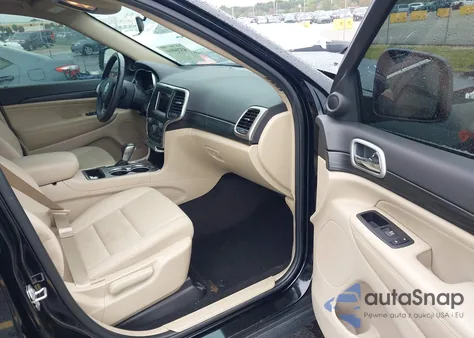 2021 Jeep Grand Cherokee Laredo E 4X2 from USA, damaged, VIN 1C4RJEAG5MC830930